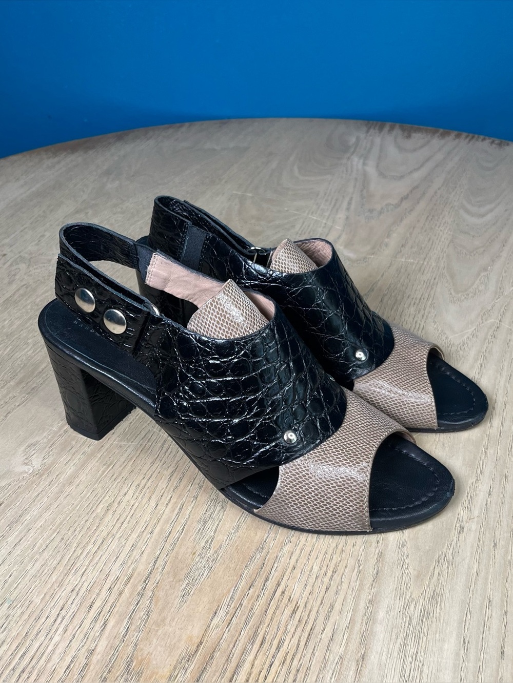 Anyi Lu Athena Slingback Croc Embossed Leather Sandals Size 38 Women’s 8
